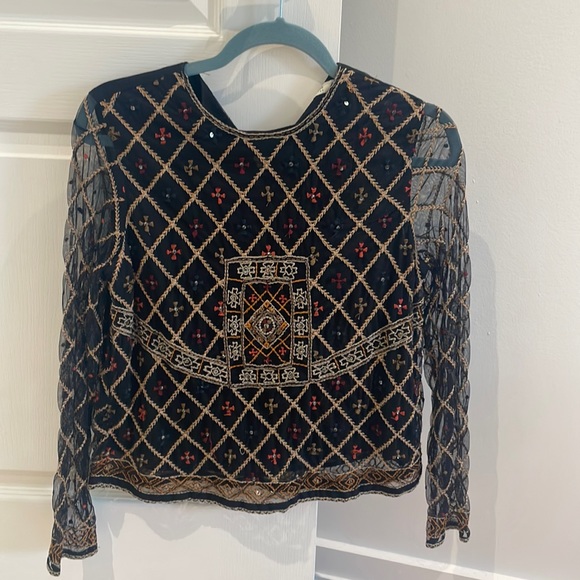 Zara embroidered long sleeve top - Picture 1 of 6